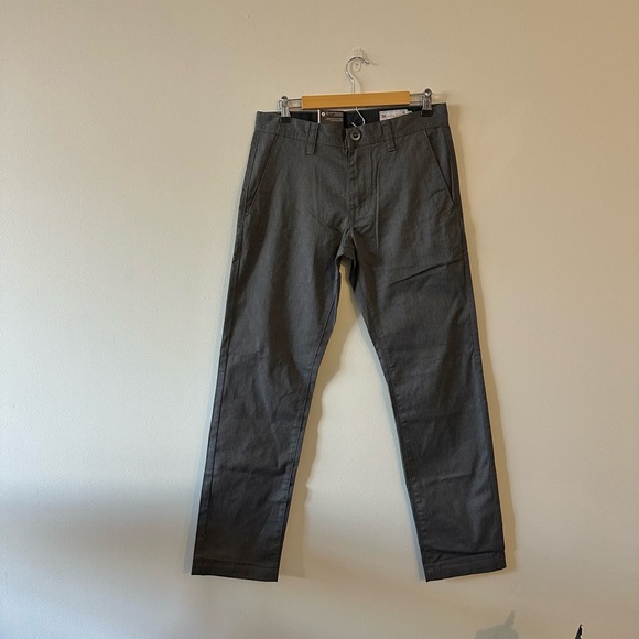 Volcom Frickin Modern Stretch Pants Grey Men’s Size 30x32 NWT $65 - Picture 1 of 4